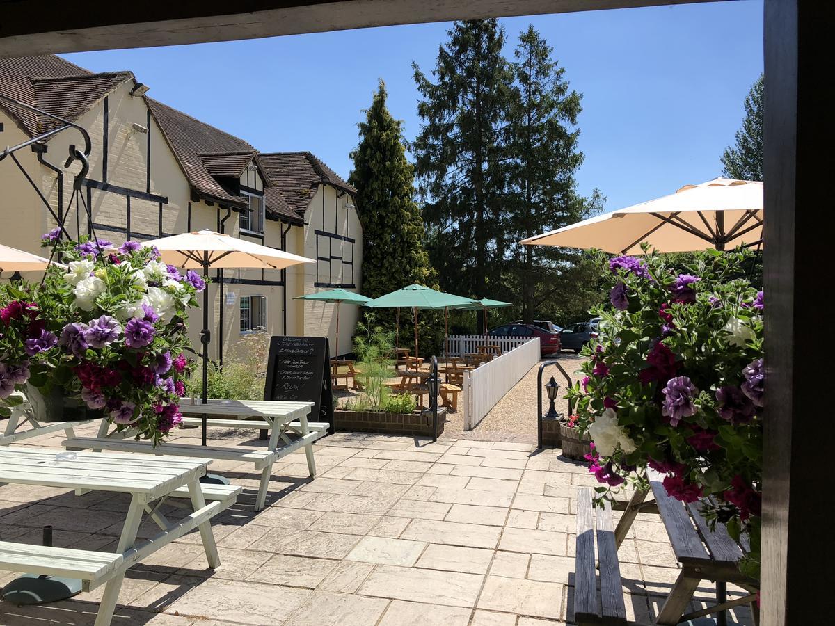 The New Inn Heckfield Zewnętrze zdjęcie